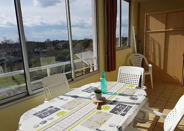 Cap D'agde Antinea, Rochelongue, Piscine Et Parking アグド